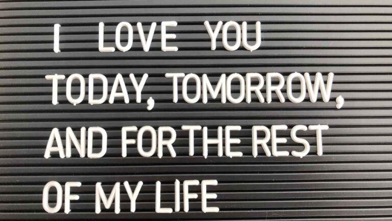 Popular Love quotes in Tamil